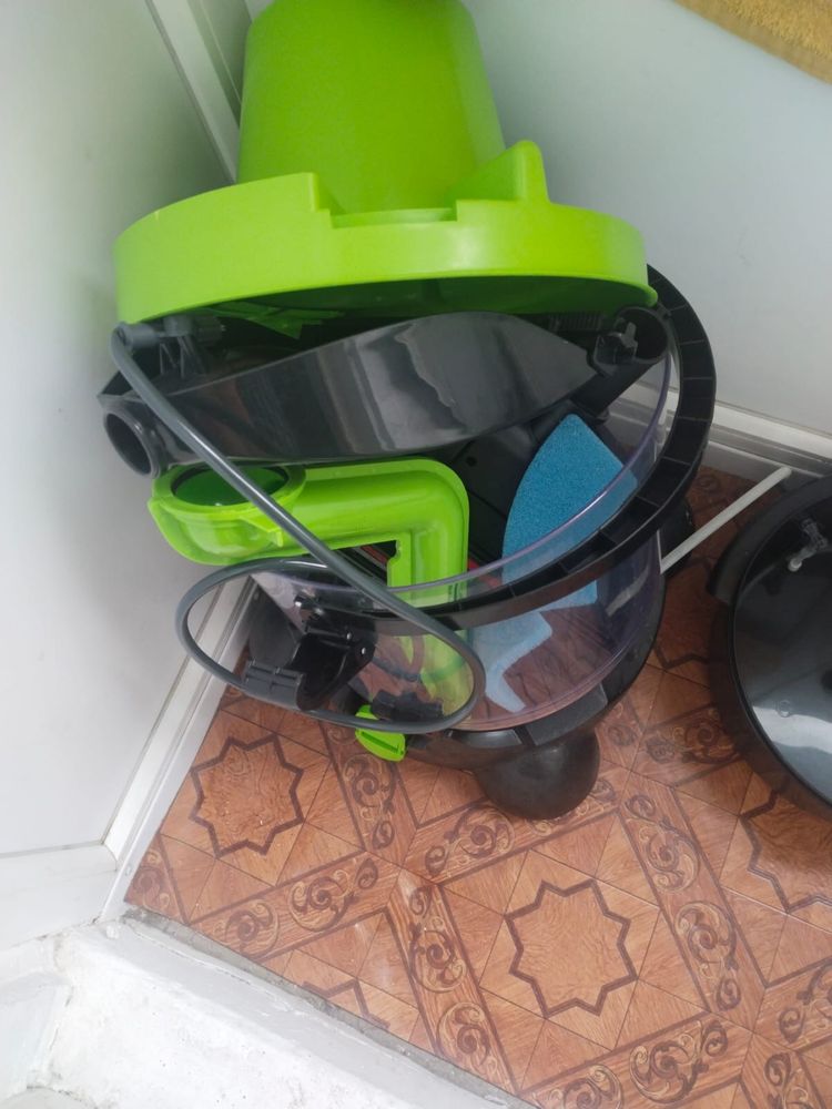 продам пылесос 70к
