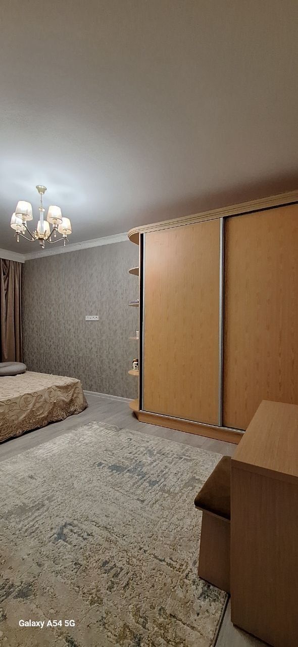 Аренда 3 комнатная 120м2 Хамза с удобствами