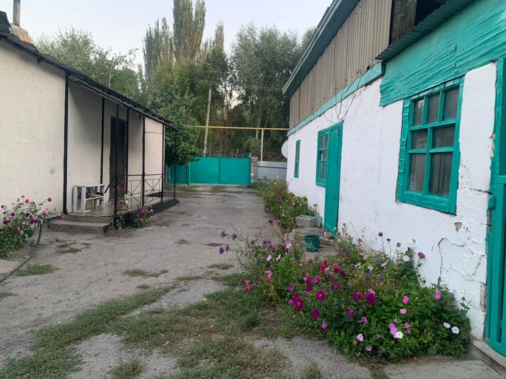 Продается дом в селе Шелек В связи с переездом продается уютный дом.