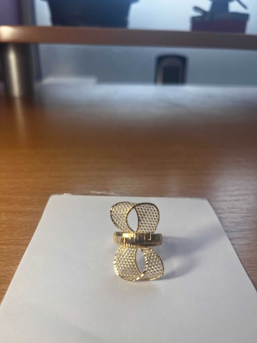 Златен пръстен – 14 карата, 2.3 г