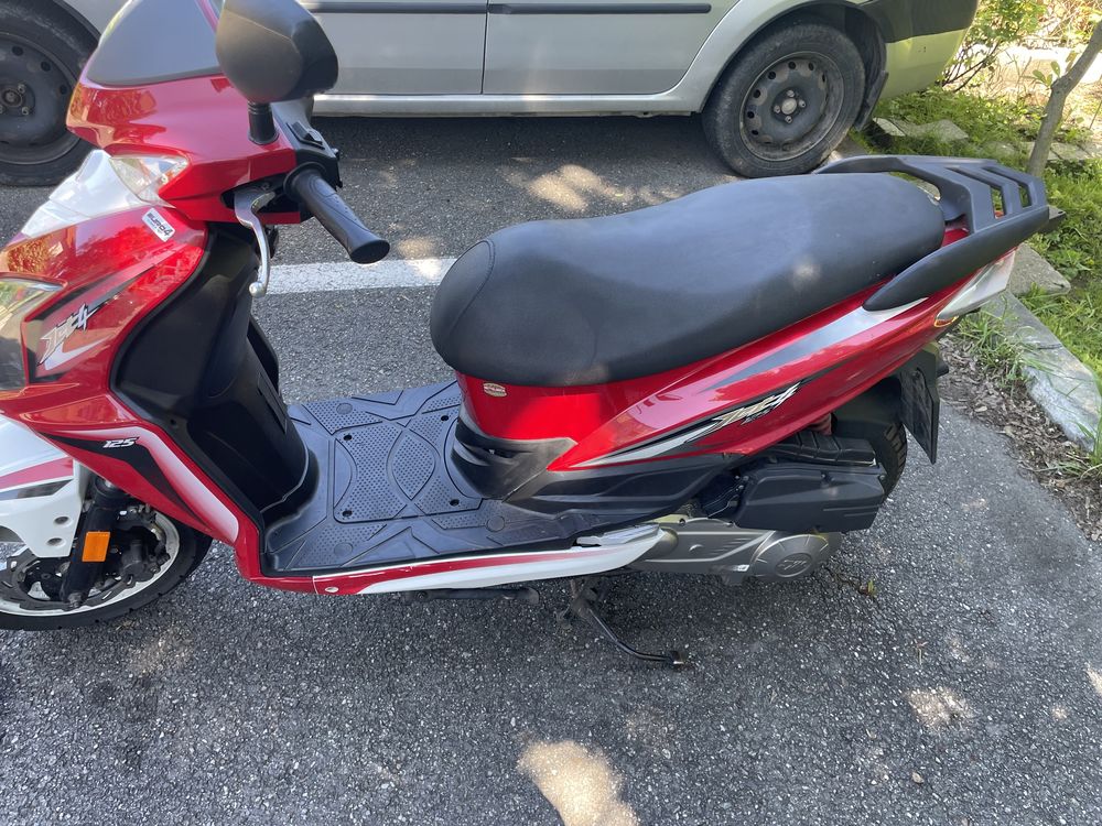 Scuter SYM 125 ccm
