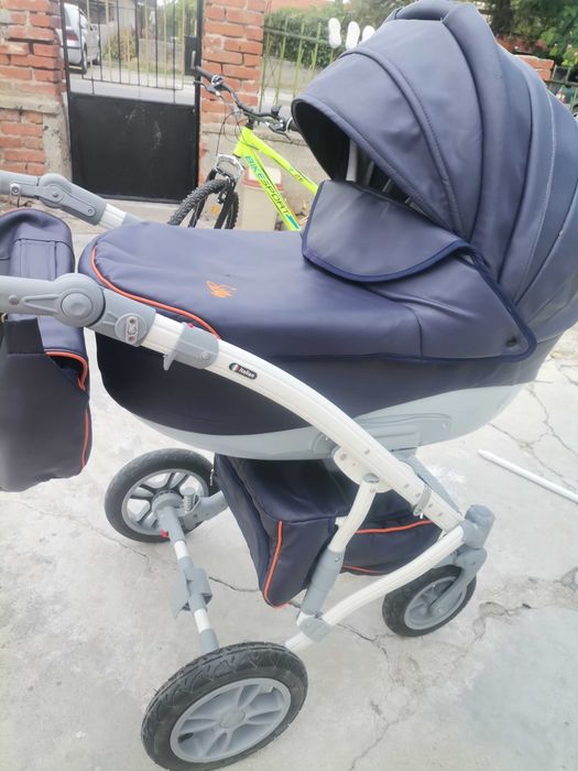 Бебешка количка нормални следи от употреба