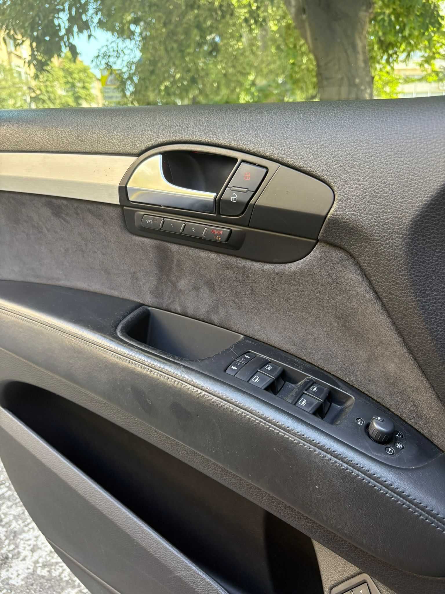 Audi q7  s-line  в перфектно състояние