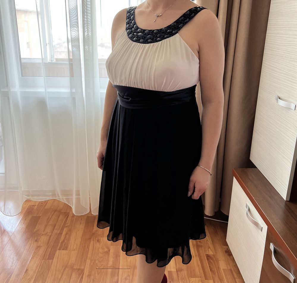 Rochie scurta elegantă