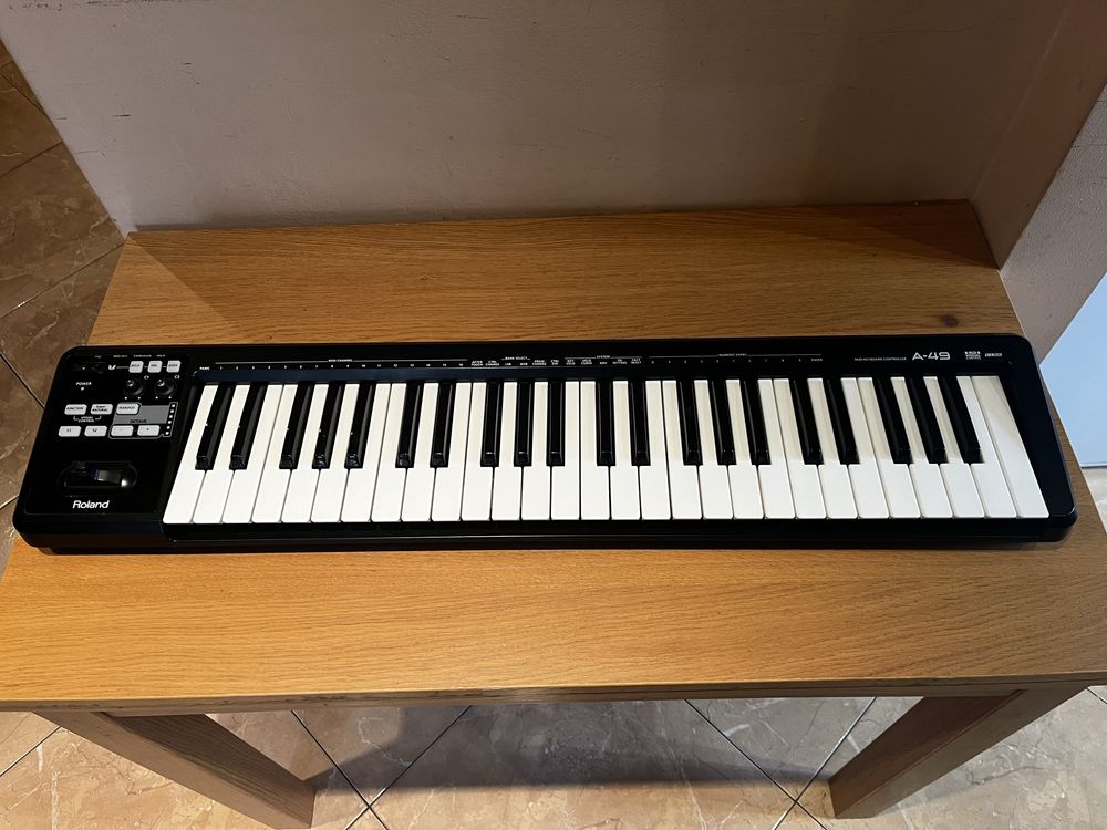 Roland A-49 неразличима от нова!