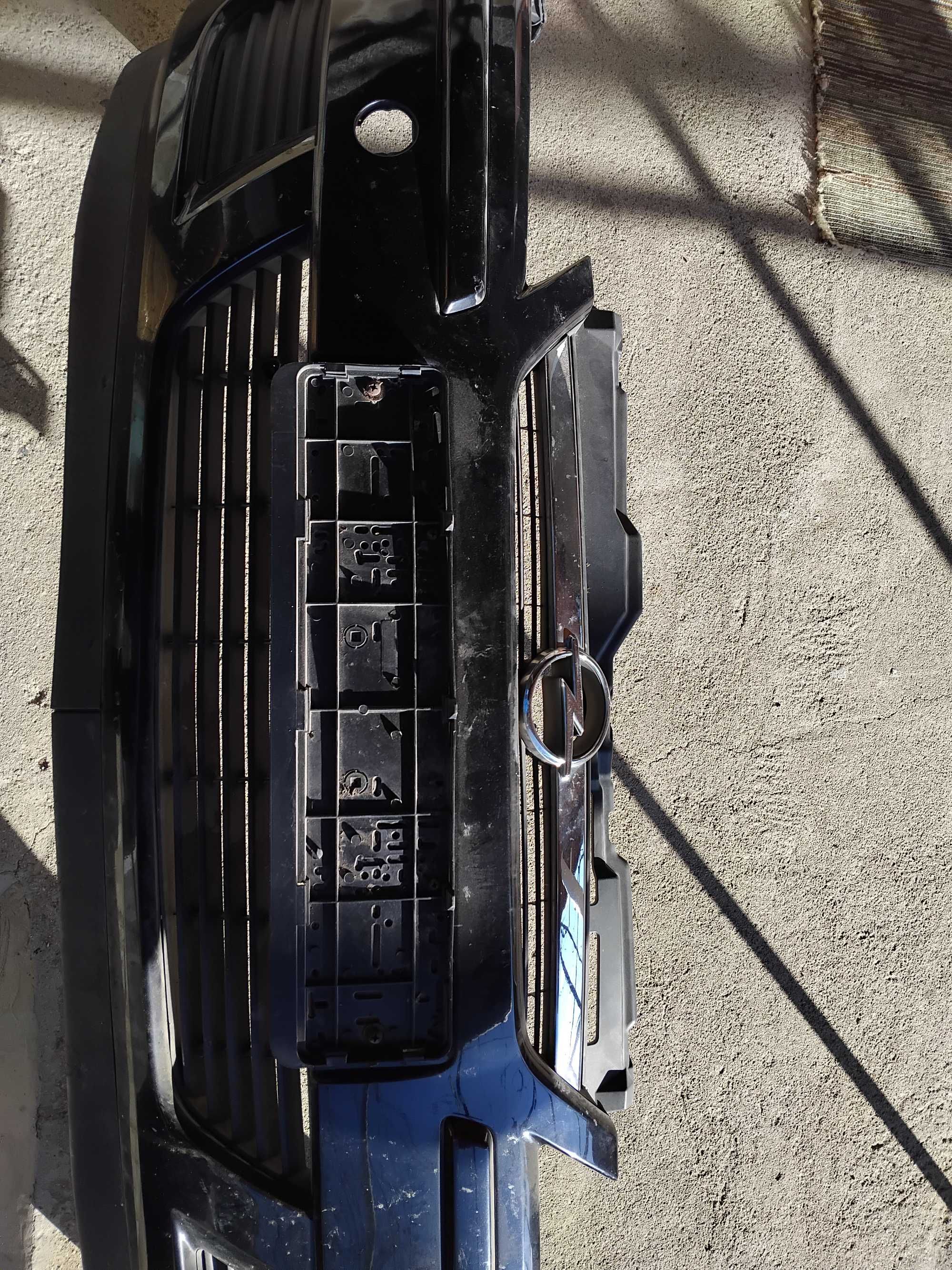 Продавам Предна броня за Opel Corsa C Hatchback 2003 г