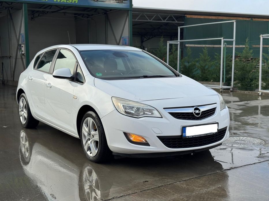 Opel Astra J • 2011 • Euro 5