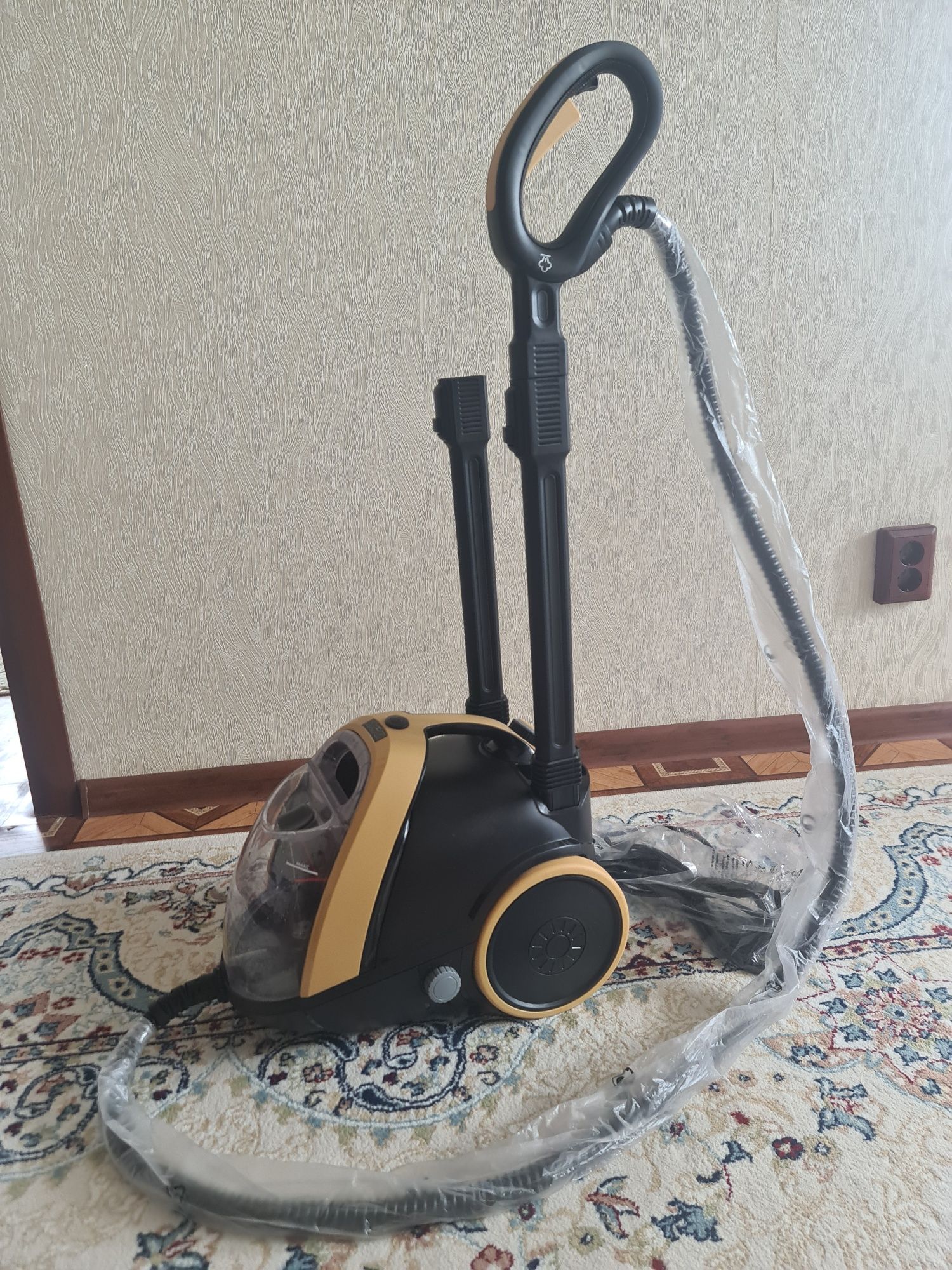 Продам пароочиститель
