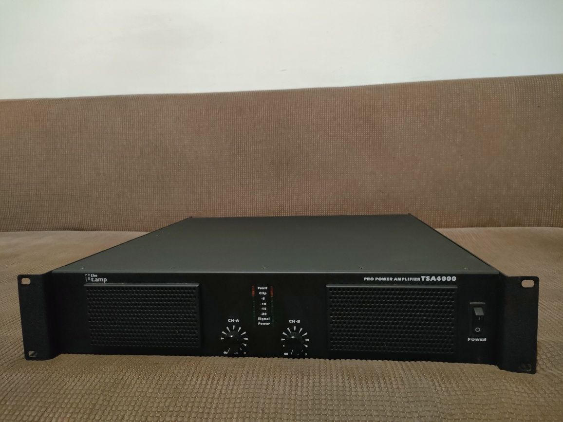 Amplificator putere statie T Amp TSA 4000 2x1500w c Dynacord Behringer