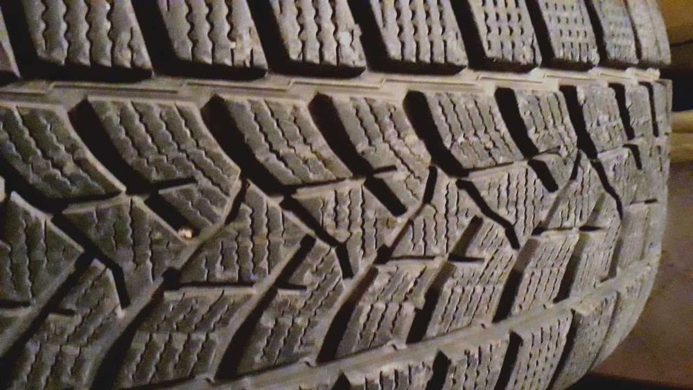 DUNLOP 225/65R17 106H WINTER SPORT 5 SUV  --  4 броя