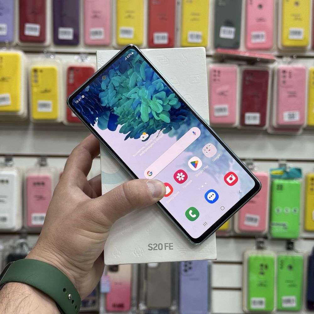 Samsung s20 Fe 8/128 Виэтнам