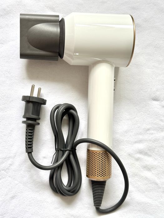 Uscator de par, Viteză foarte mare a vântului, uscare rapidă a părului