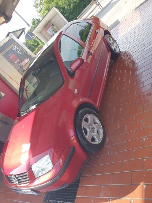 Dezmembrez Volkswagen bora 1.6 i SR