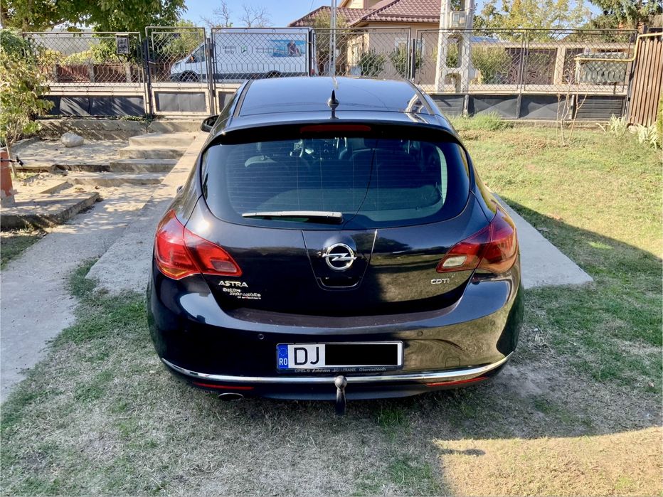 Opel Astra J  2.0 CDTI