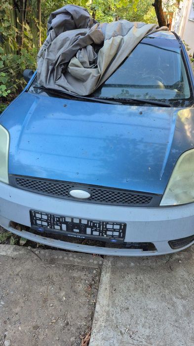 Ford Fiesta 1.4 benzină 2003 – pentru piese sau reparație – întreagă