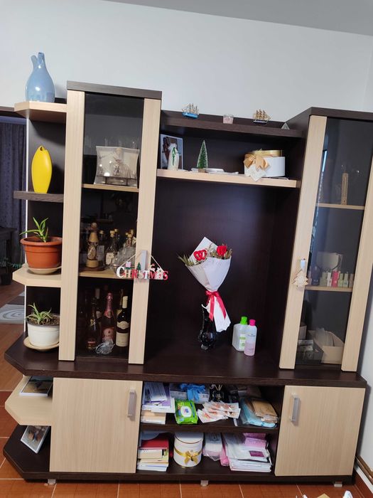 Vând mobilă în stare foarte bună