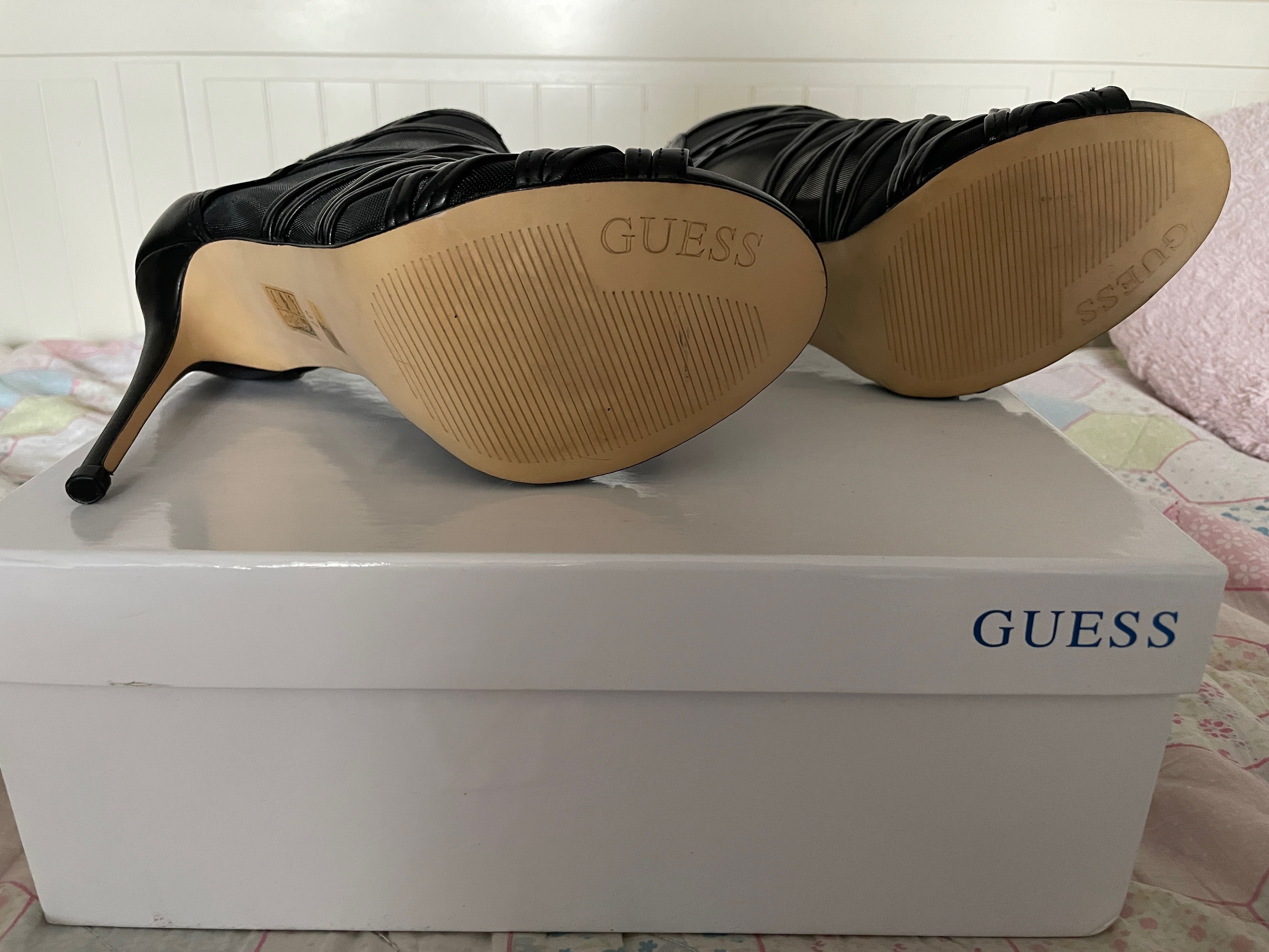 Нови уникални дамски обувки GUESS