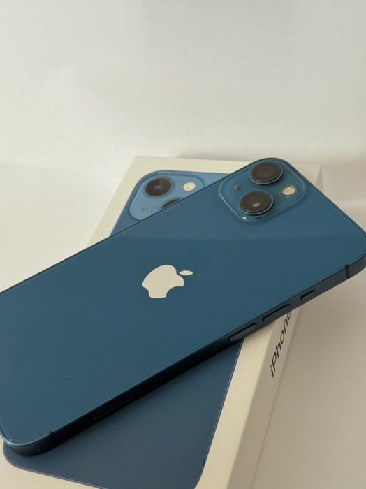 Телефон-IPhone 13