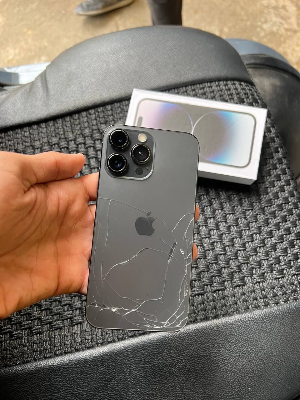 iPhone XR sotiladi (14pro korpus)