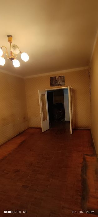 Продаётся 3-х комнатная на Карасу-1, (3/4/5), без ремонта