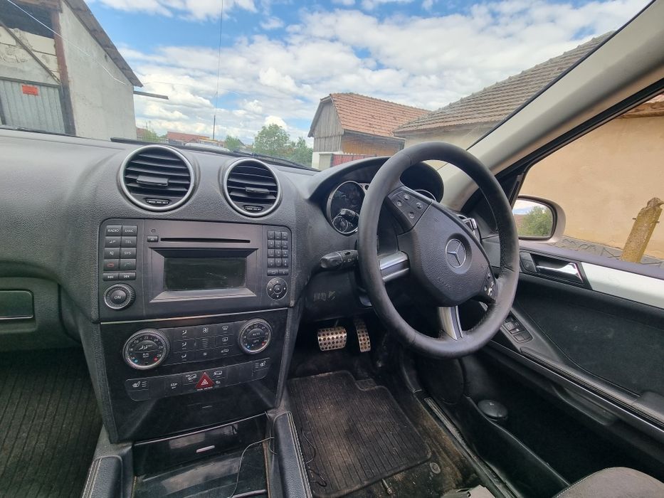 Dezmembrez mercedes ml 320 w164 3.0