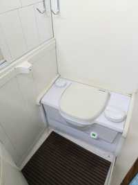 Vand toaleta Thetford + chiuveta si corpul de  sub chiuveta