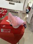 Vând adidași Nike