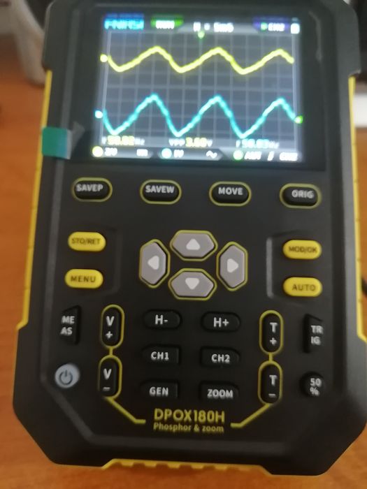 Osciloscop portabil  de 120 MHz