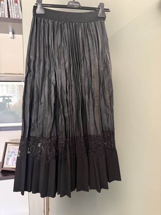 Дамска пола от еко кожа