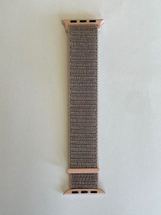 Текстилна каишка за Apple Watch 38/40/41mm с велкро закопчаване