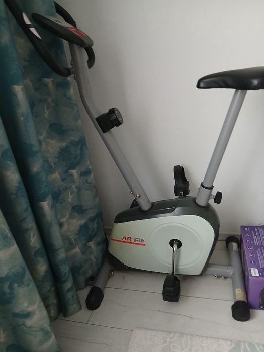 Vânzare  bicicleta  fitness