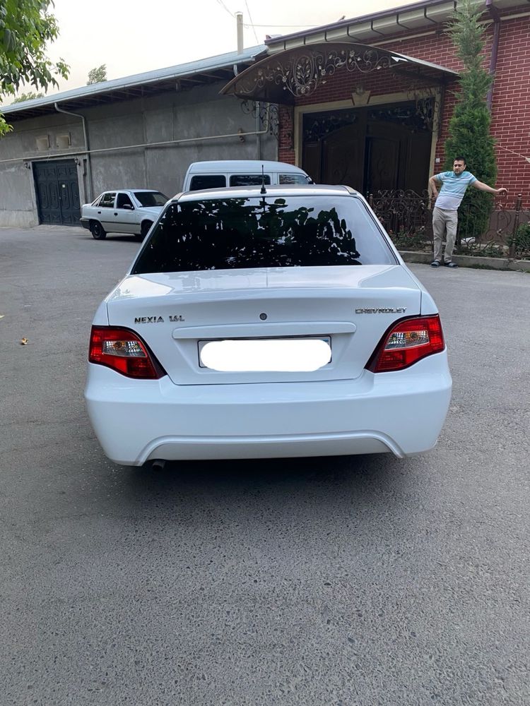 Nexia 2 sotiladi
