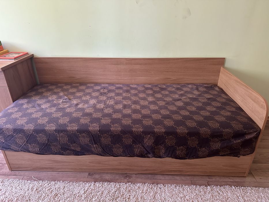 Детско легло с място под него + матрак