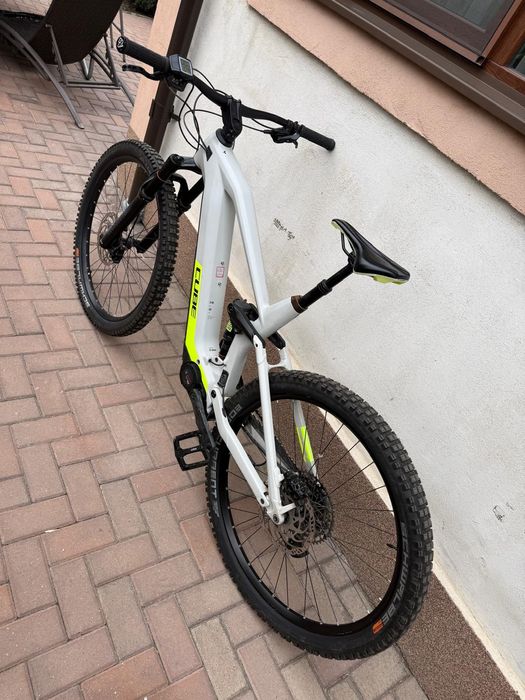 Bicicleta electrica Cube stereo race carbon