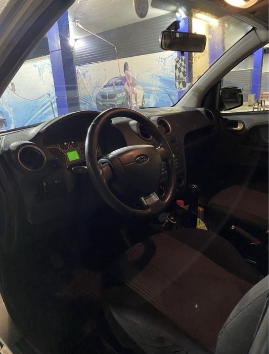 Vând Ford Fusion ,2010, in stare buna de utilizare