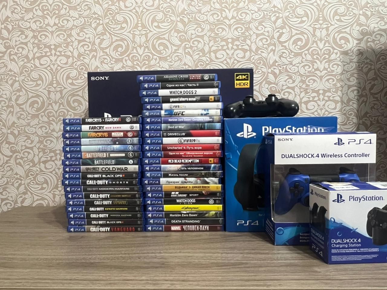 Sony PlayStation 4 pro 1 tb. PS4