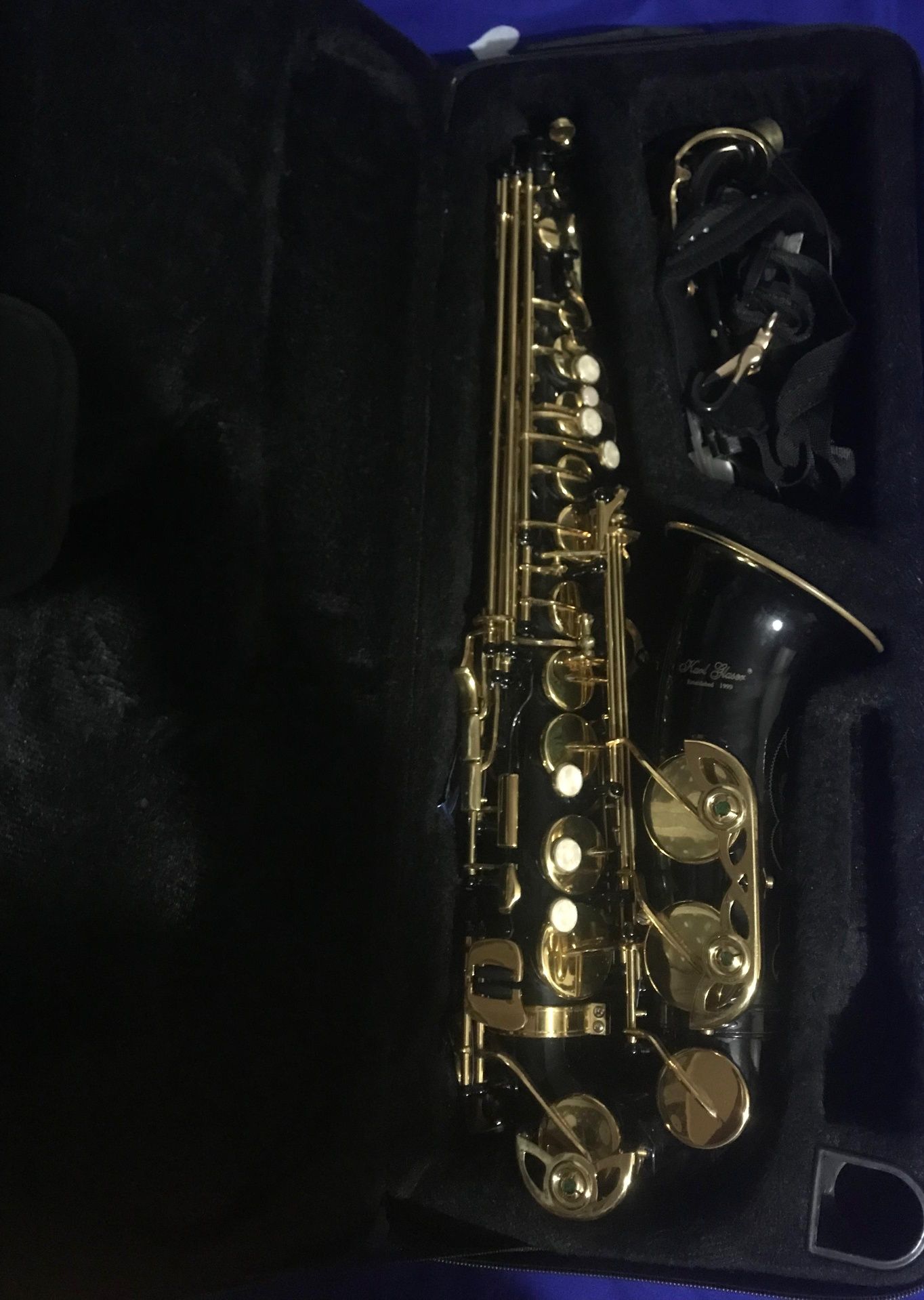 Vând saxofon Karl Glaser aproape nou ,super ofertă