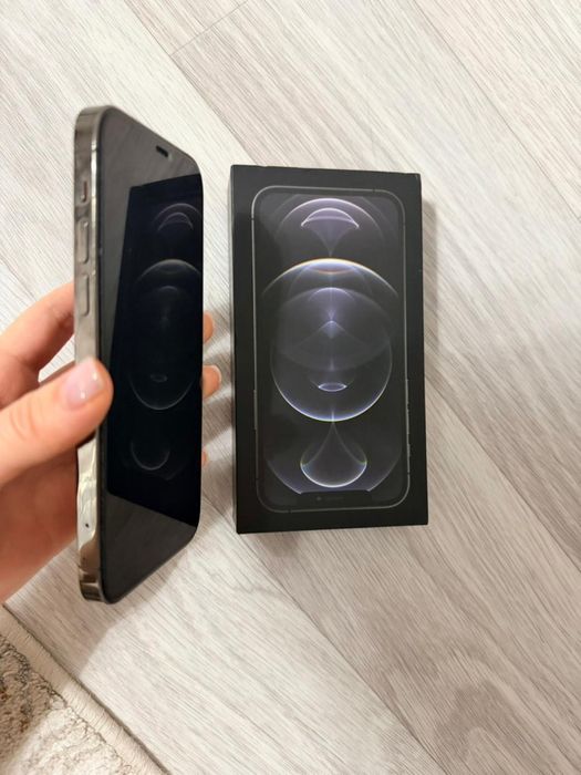 Iphone 12 pro в идеальном состоянии
