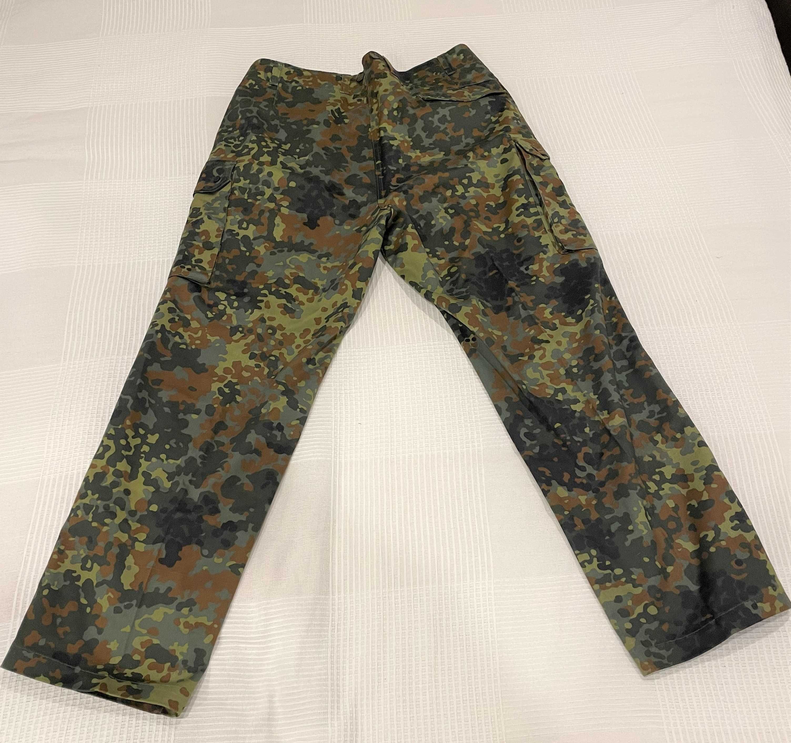 Pantalon de camouflaj vanatori/pescari marimea , XL