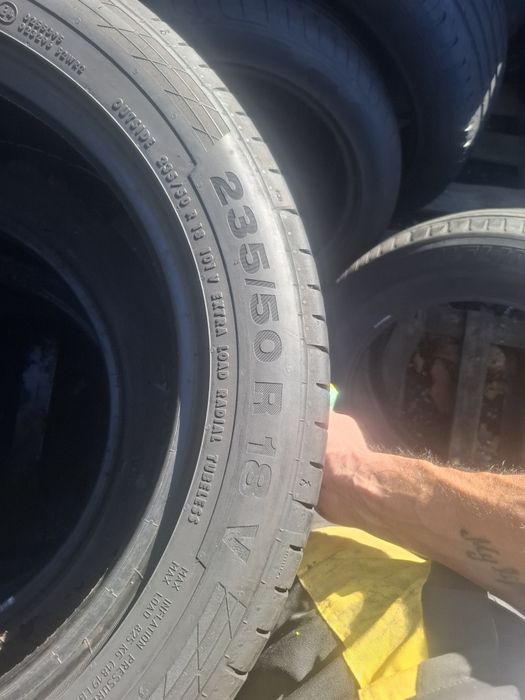 Vand set 4 anvelope 235 50 18 continental bune de vara