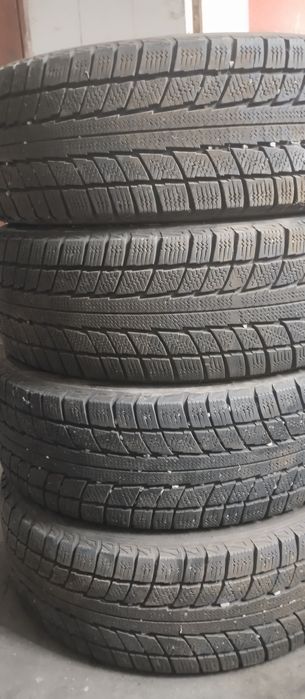 Зимние шины новые состояние