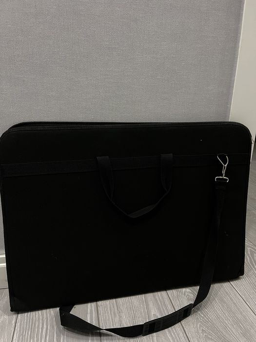 Продаю папку А2.