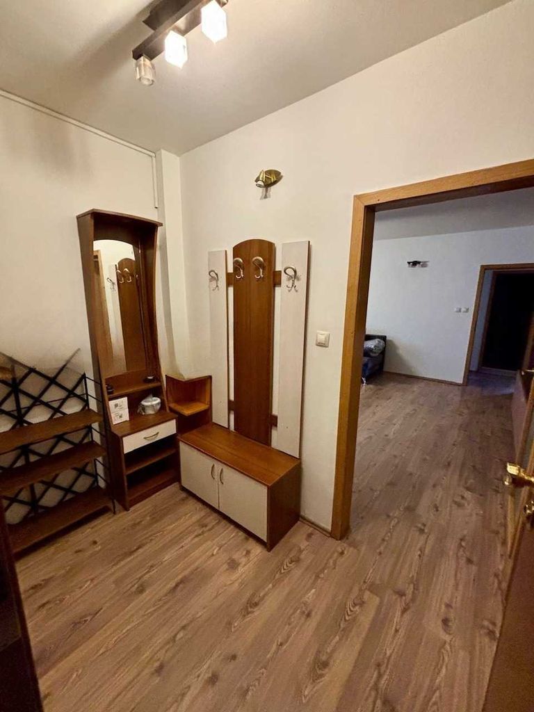 Дава се под наем Тристаен апартамент в София, Лозенец - 102 кв.м за 1100 € - Снимка #3