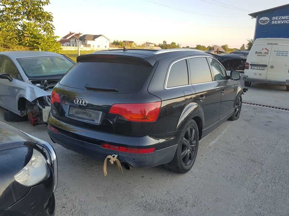 Dezmembrez audi q7 3.0 tdi bug 230.000 km din 2007 sistem audio bose