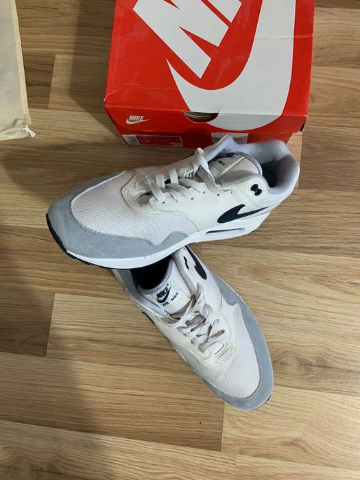 Продавам оригинални мъжки маратонки NIKE