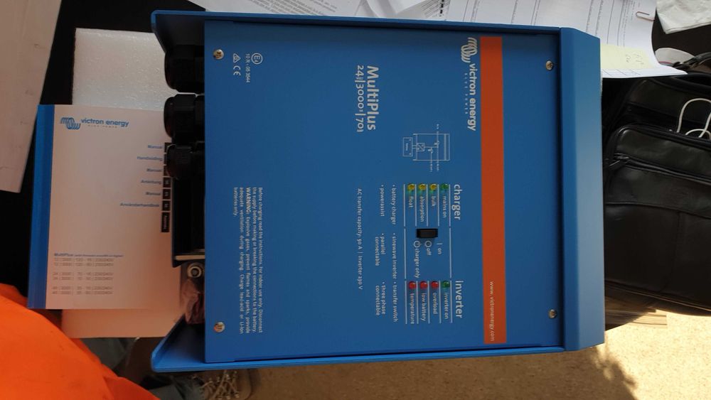 Invertor Hibrid Monofazat 3kW Victron MultiPlus 24/3000/70-50