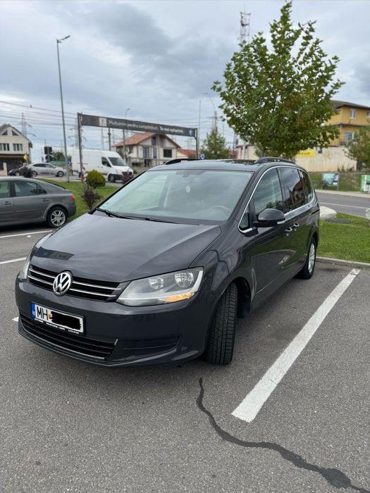 Vând Volkswagen Sharan 7N ,  5 locuri , fabr. 2011 , 2.0