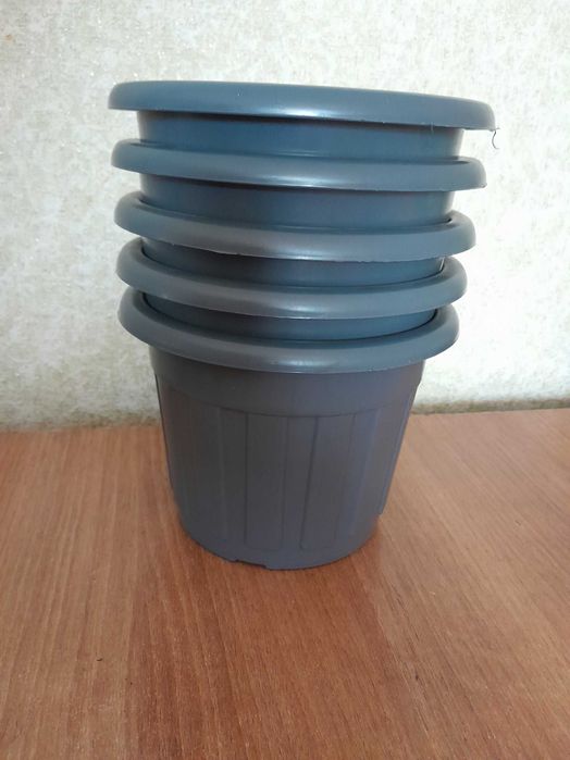 Горшок для комнатных цветов. .