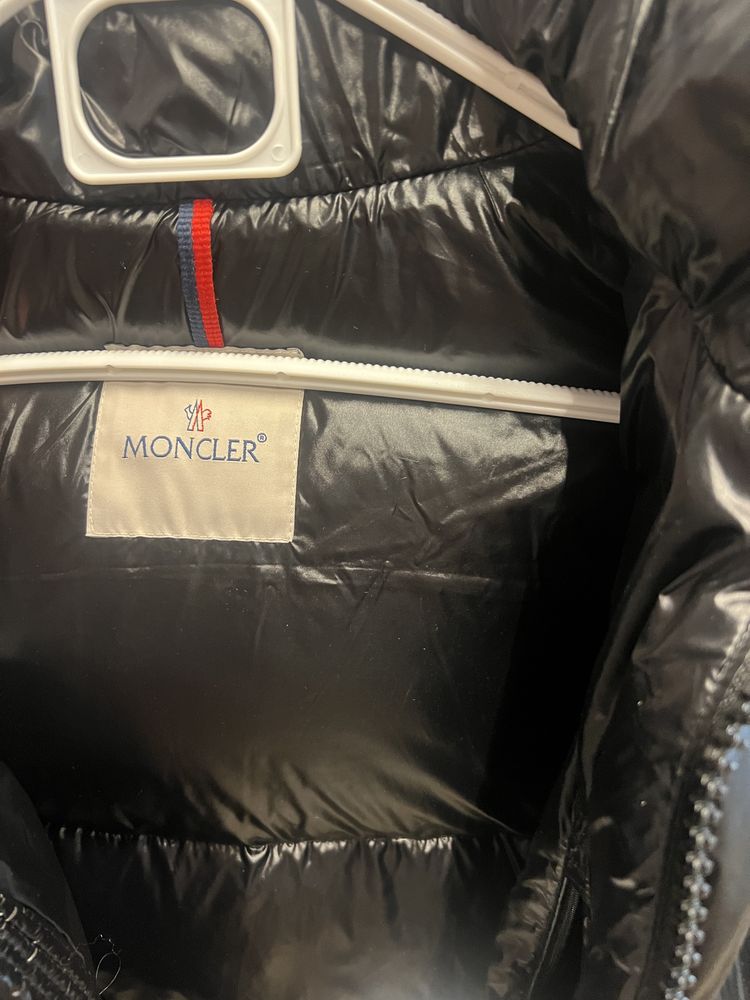 Geaca Moncler Maya black