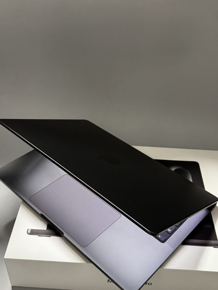 MacBook Pro 14" Space Black M4 Pro (2024)